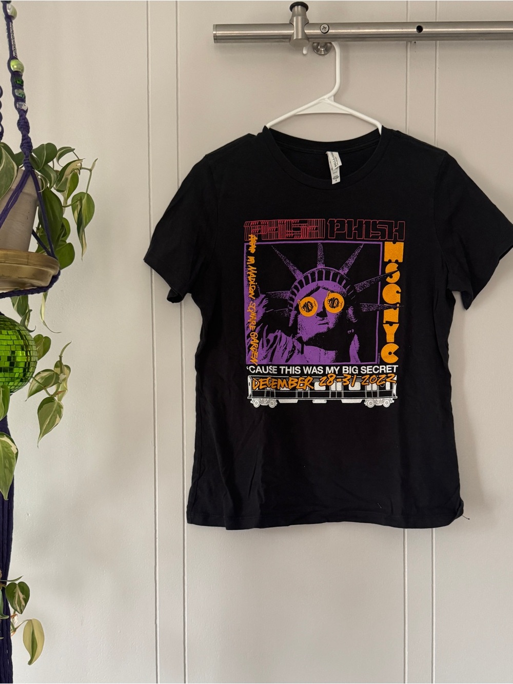 Phish MSG NYE 2022 tshirt, women’s cut M, brand new never worn